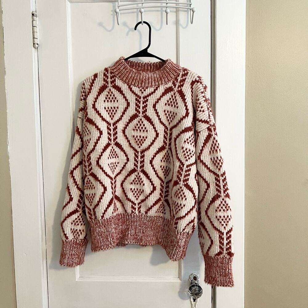 POL chenille triangle patterned fuzzy scoop neck chunky sweater
